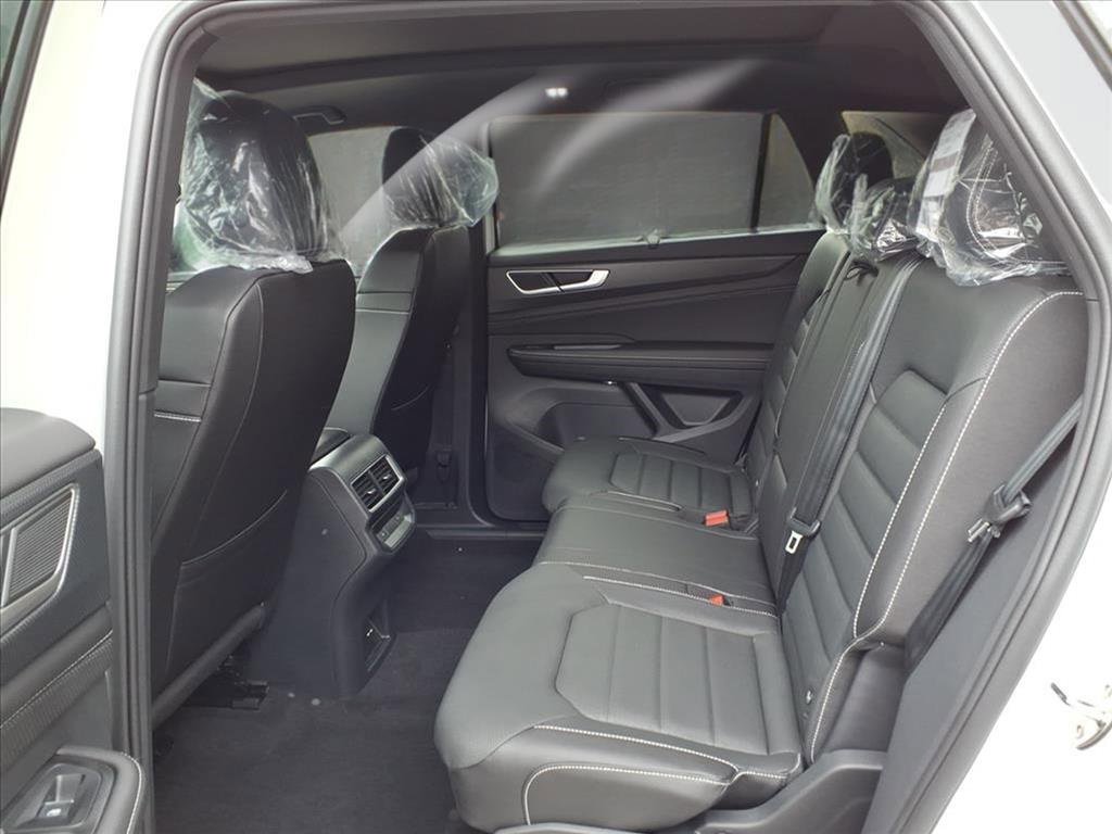 New 2026 Volkswagen Atlas Cross Sport SEL R-Line image 12