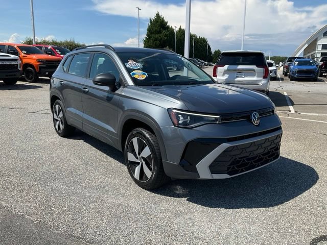 Used 2025 Volkswagen Taos S AWD/4WD image 3
