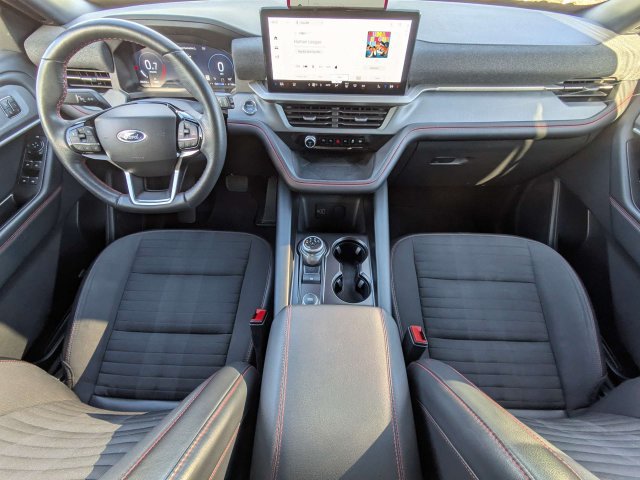 Certified 2026 Ford Explorer ST-Line w/ ST-Line Street Pack RWD image 17