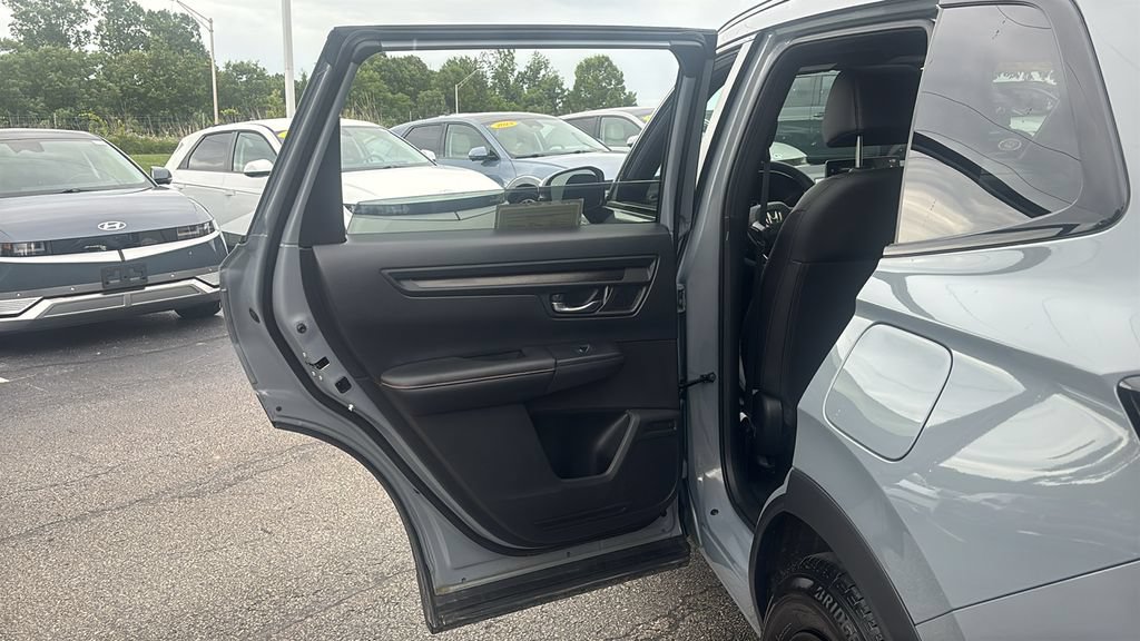 Used 2026 Honda CR-V Sport-L image 27