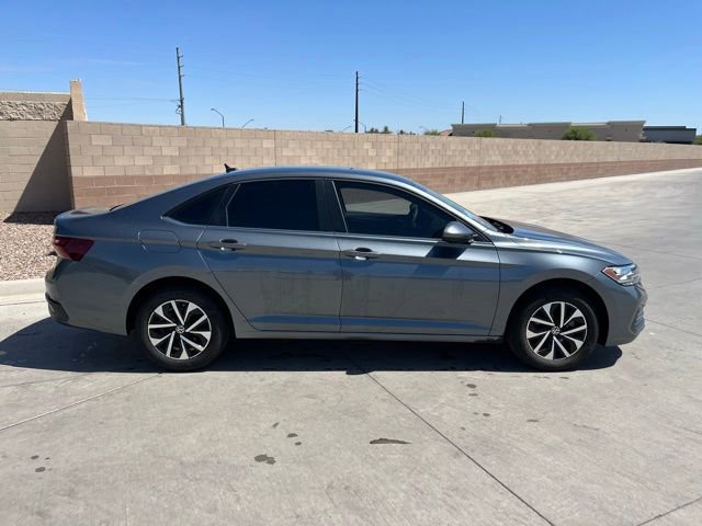 Used 2023 Volkswagen Jetta S FWD image 3