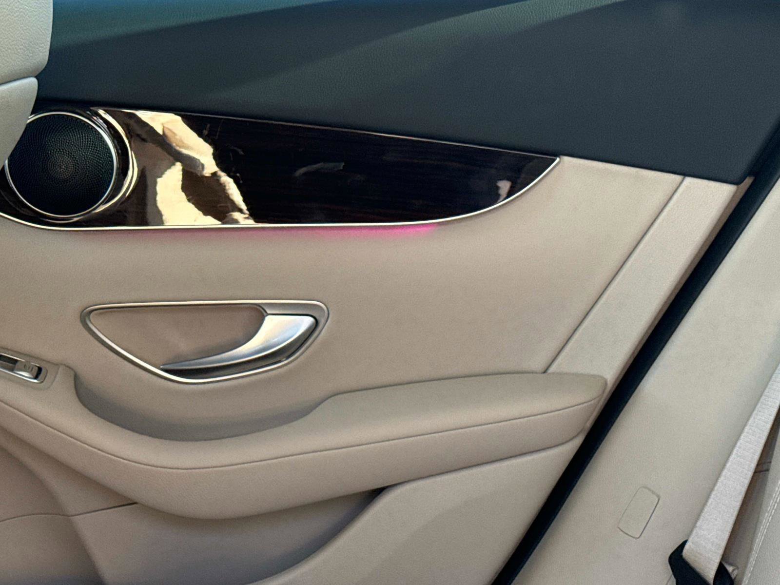 Used 2022 Mercedes-Benz GLC 300 GLC 300 image 17