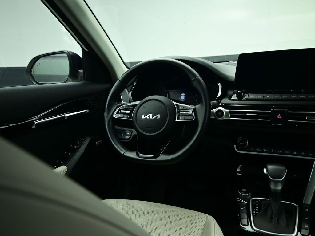 Used 2022 Kia Seltos SX image 39