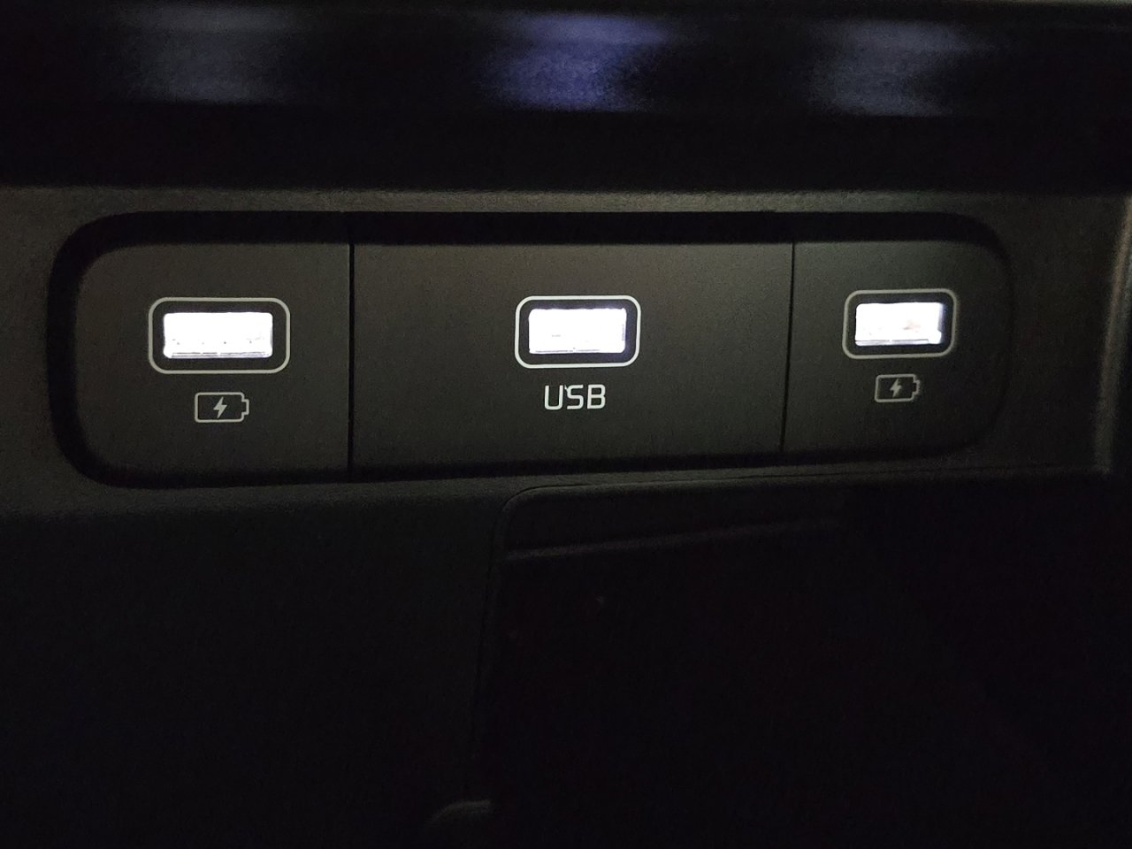 Used 2022 Kia Sorento S image 27