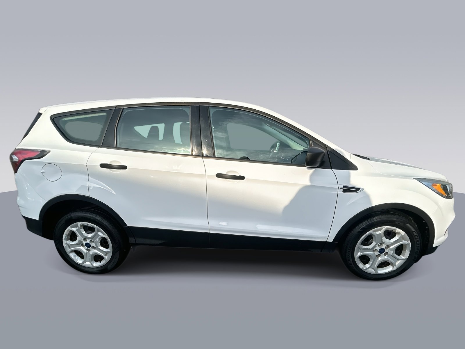 Used 2017 Ford Escape S FWD image 2