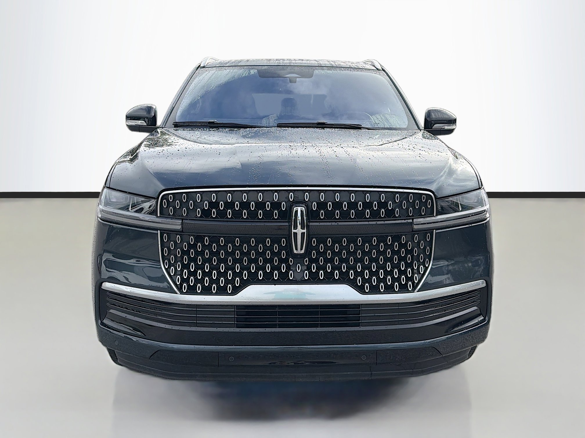 Used 2025 Lincoln Navigator L Reserve image 8