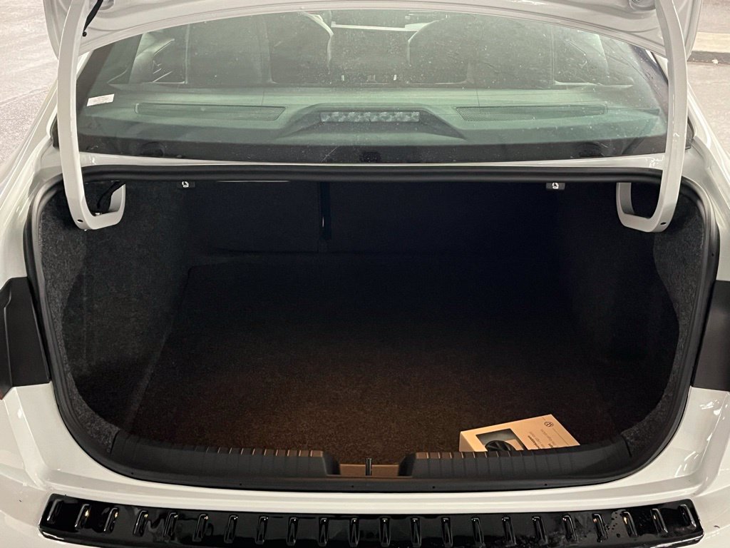 New 2026 Volkswagen Jetta GLI Autobahn FWD image 35