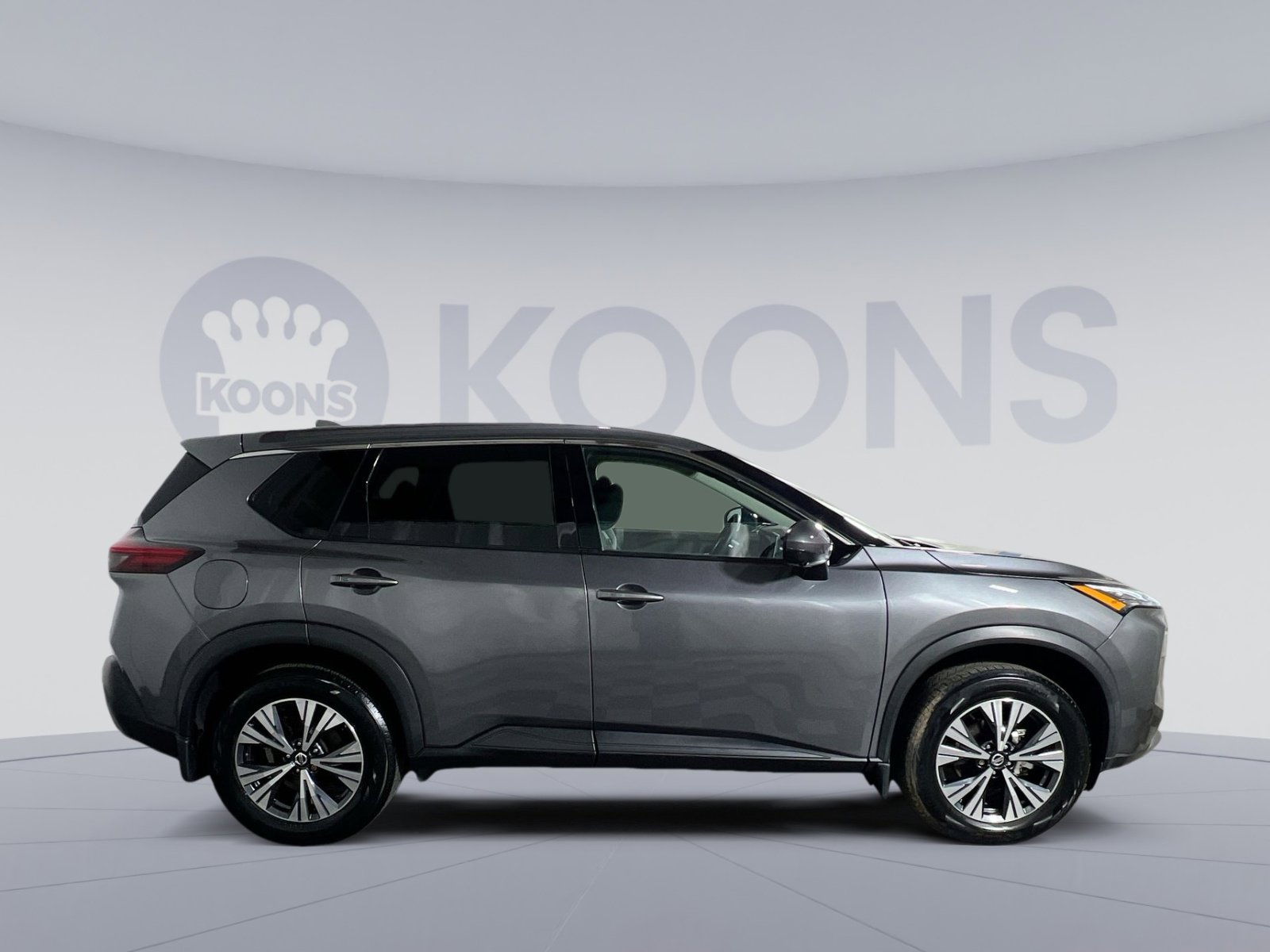 Used 2021 Nissan Rogue SV image 8