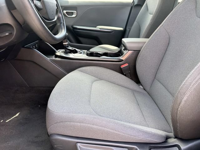 Used 2025 Kia K4 FWD image 17