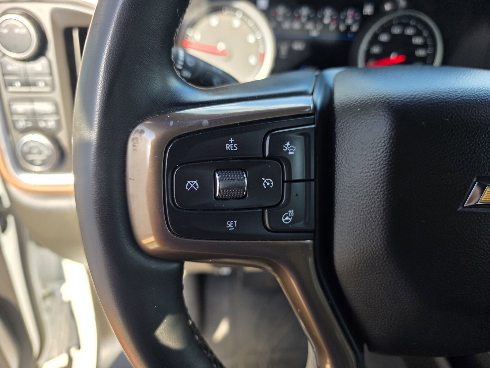 Used 2023 Chevrolet Silverado 3500 High Country image 29