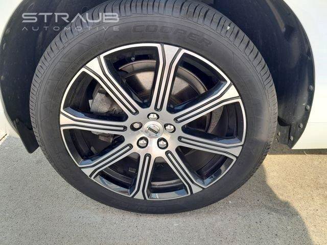 Used 2021 Volvo XC60 T8 Inscription w/ Advanced Package AWD/4WD image 9