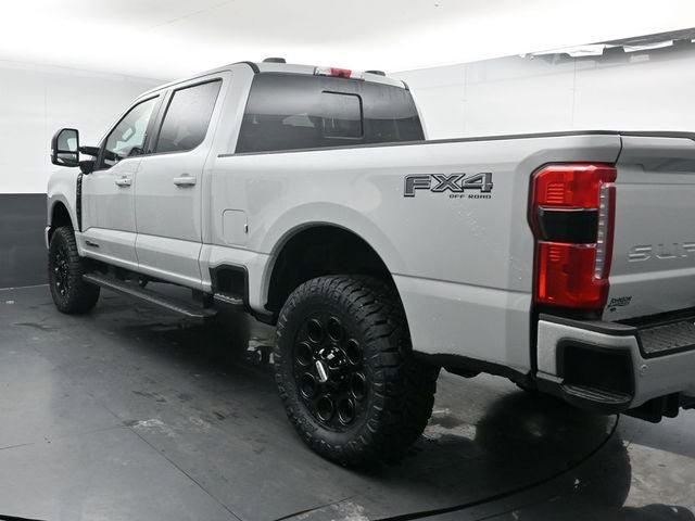 New 2026 Ford F250 Lariat w/ Black Appearance Package image 8