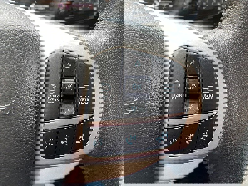 Certified 2022 Ford Explorer XLT w/ Equipment Group 202A image 19