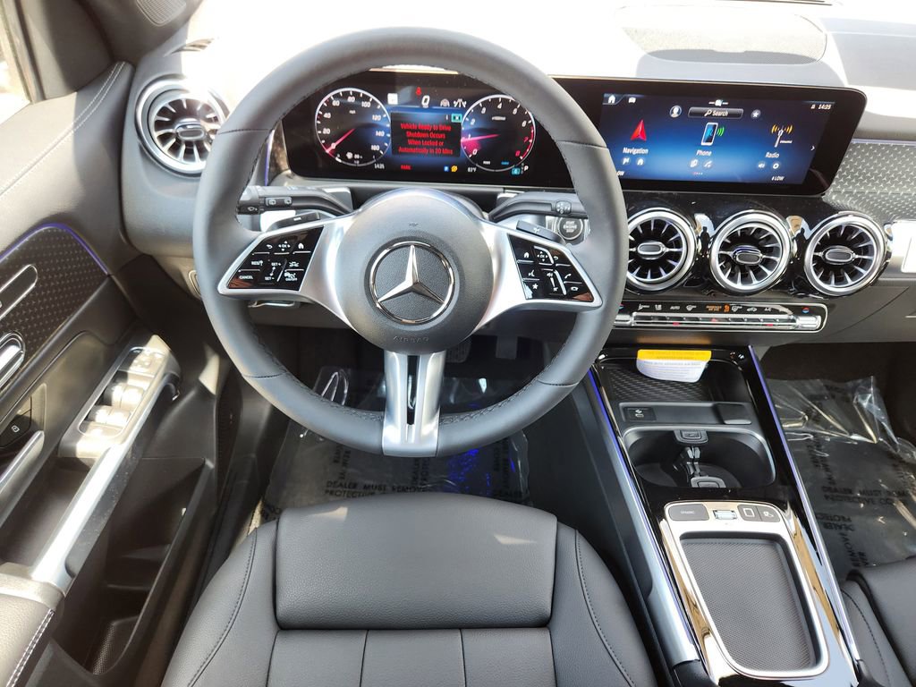 New 2025 Mercedes-Benz GLB 250 4MATIC image 26