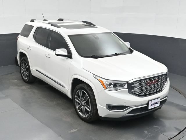 Used 2019 GMC Acadia Denali w/ Technology Package FWD image 42
