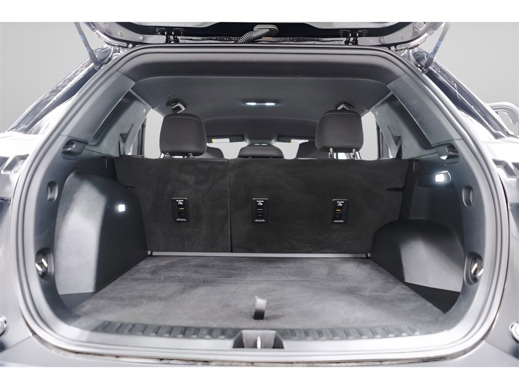 Used 2025 Chevrolet Equinox LT image 38