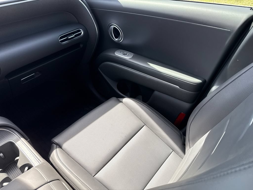 New 2026 Hyundai Palisade Calligraphy FWD image 15