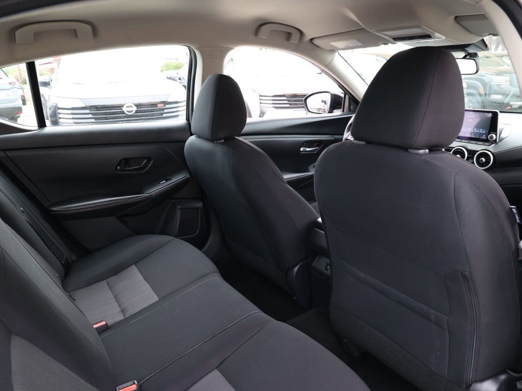 Used 2025 Nissan Sentra SV image 16