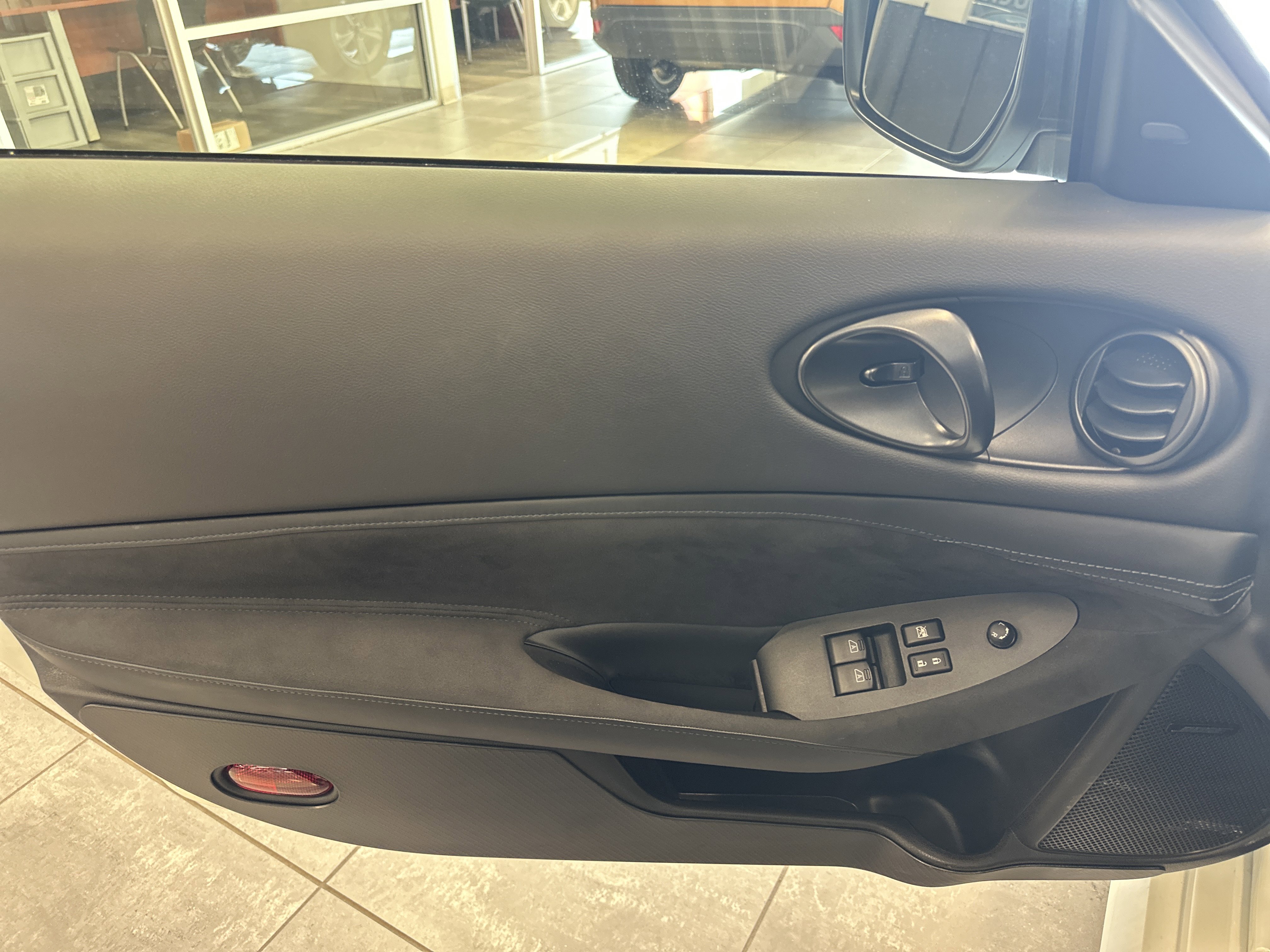 Used 2024 Nissan Z Performance w/ Floor Mat Package image 18