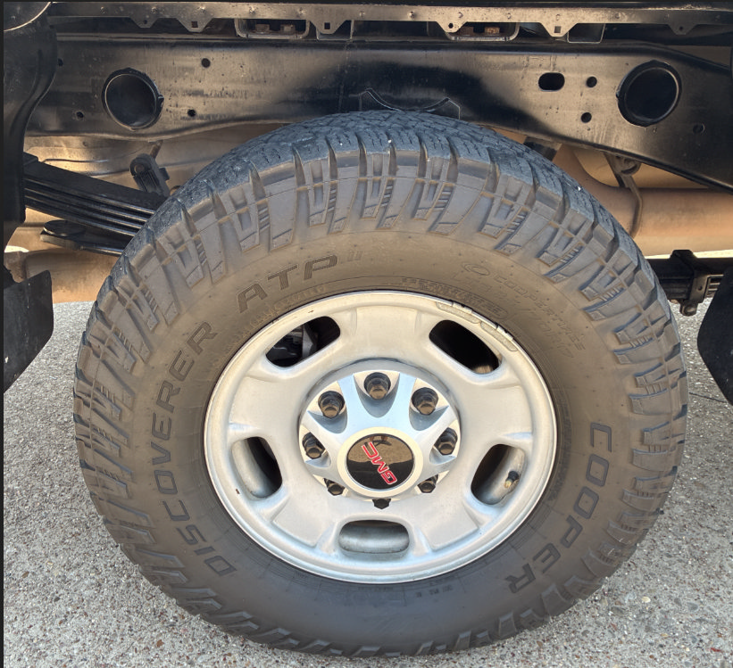 Used 2022 Chevrolet Silverado 2500 Custom w/ Custom Value Package AWD/4WD image 14