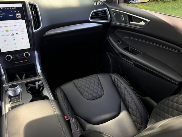 Used 2024 Ford Edge Titanium AWD/4WD image 14