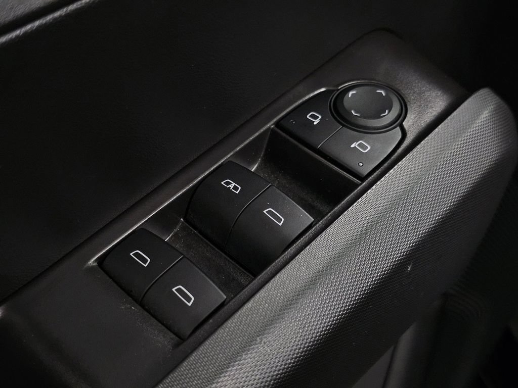 Used 2026 Chevrolet Colorado LT w/ LT Convenience Package AWD/4WD image 32