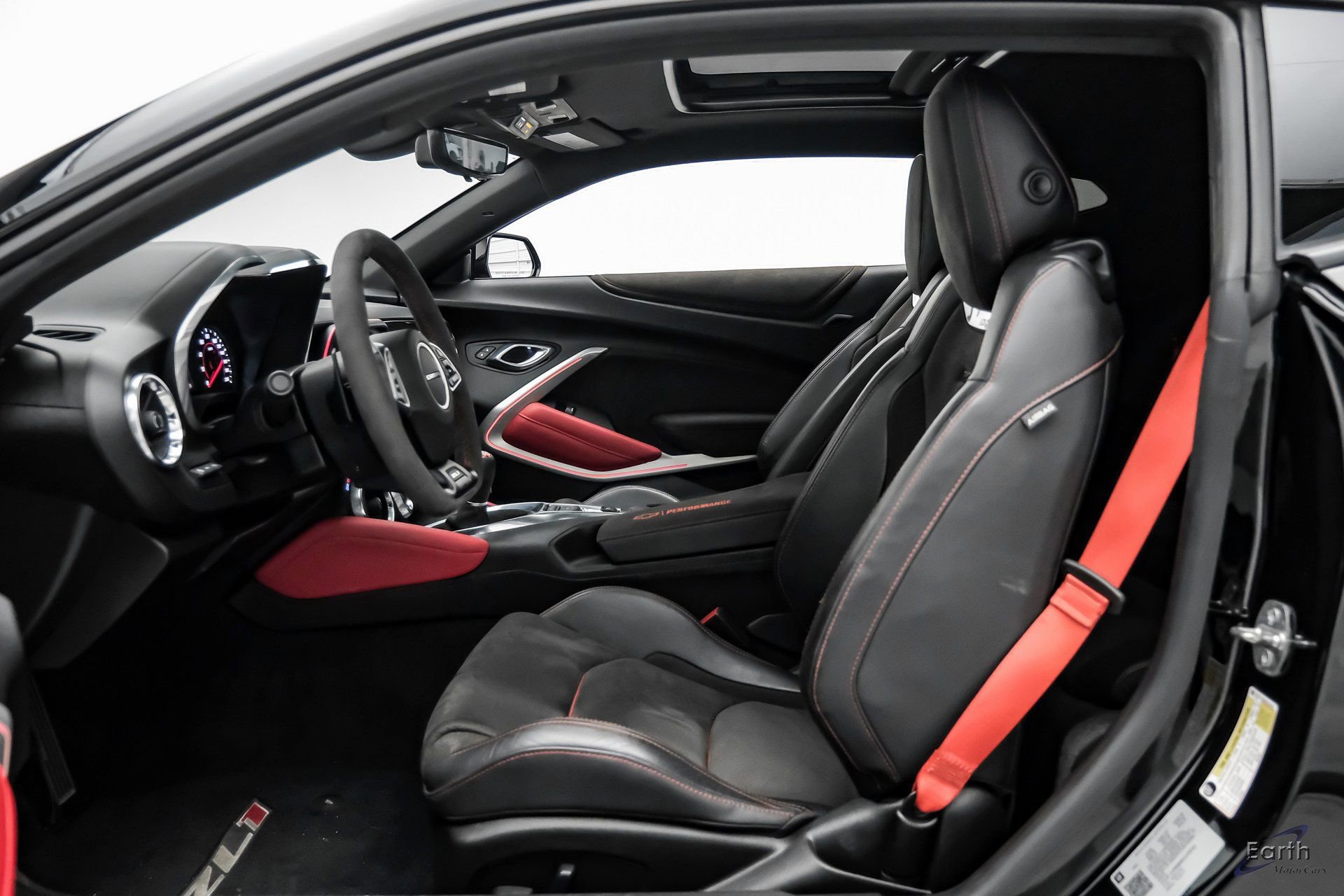 Used 2021 Chevrolet Camaro ZL1 image 36