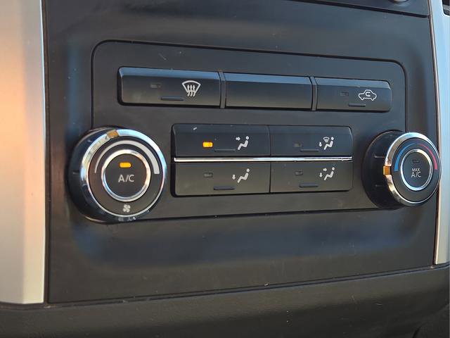 Used 2014 Nissan Frontier Desert Runner image 24