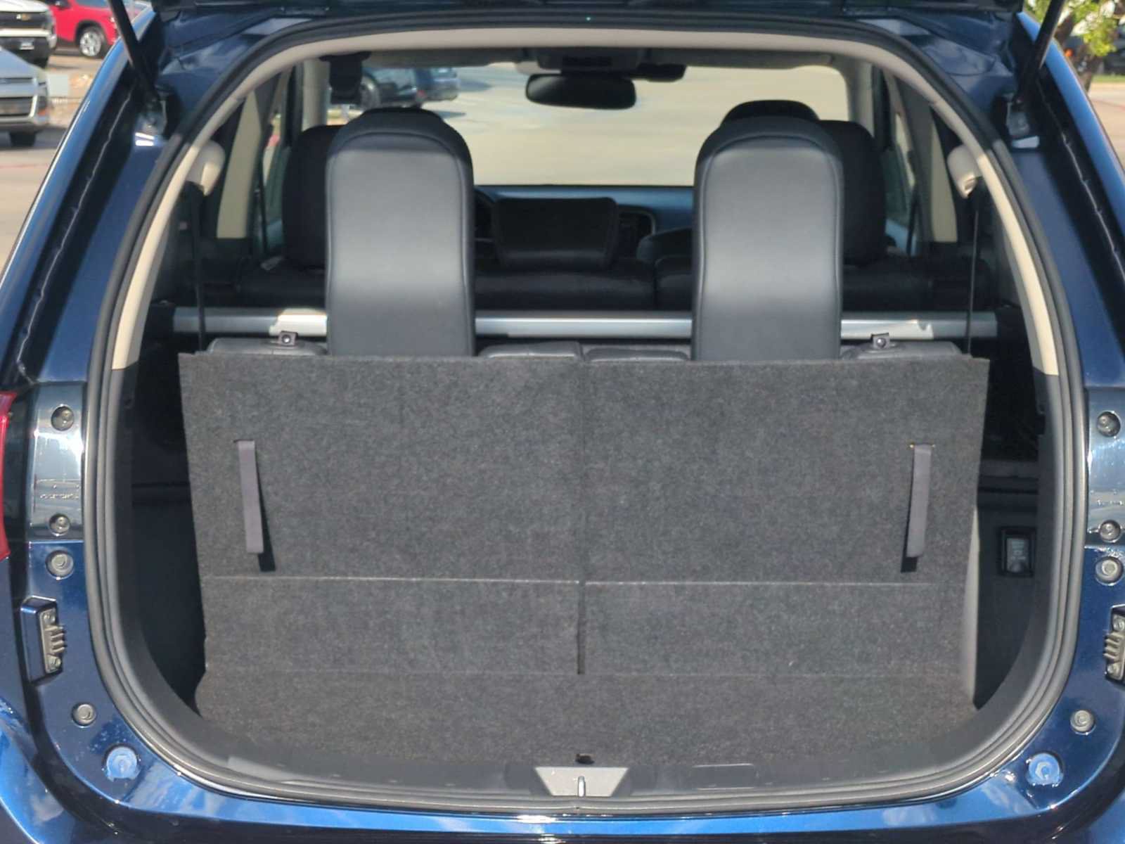 Used 2020 Mitsubishi Outlander SE FWD image 26