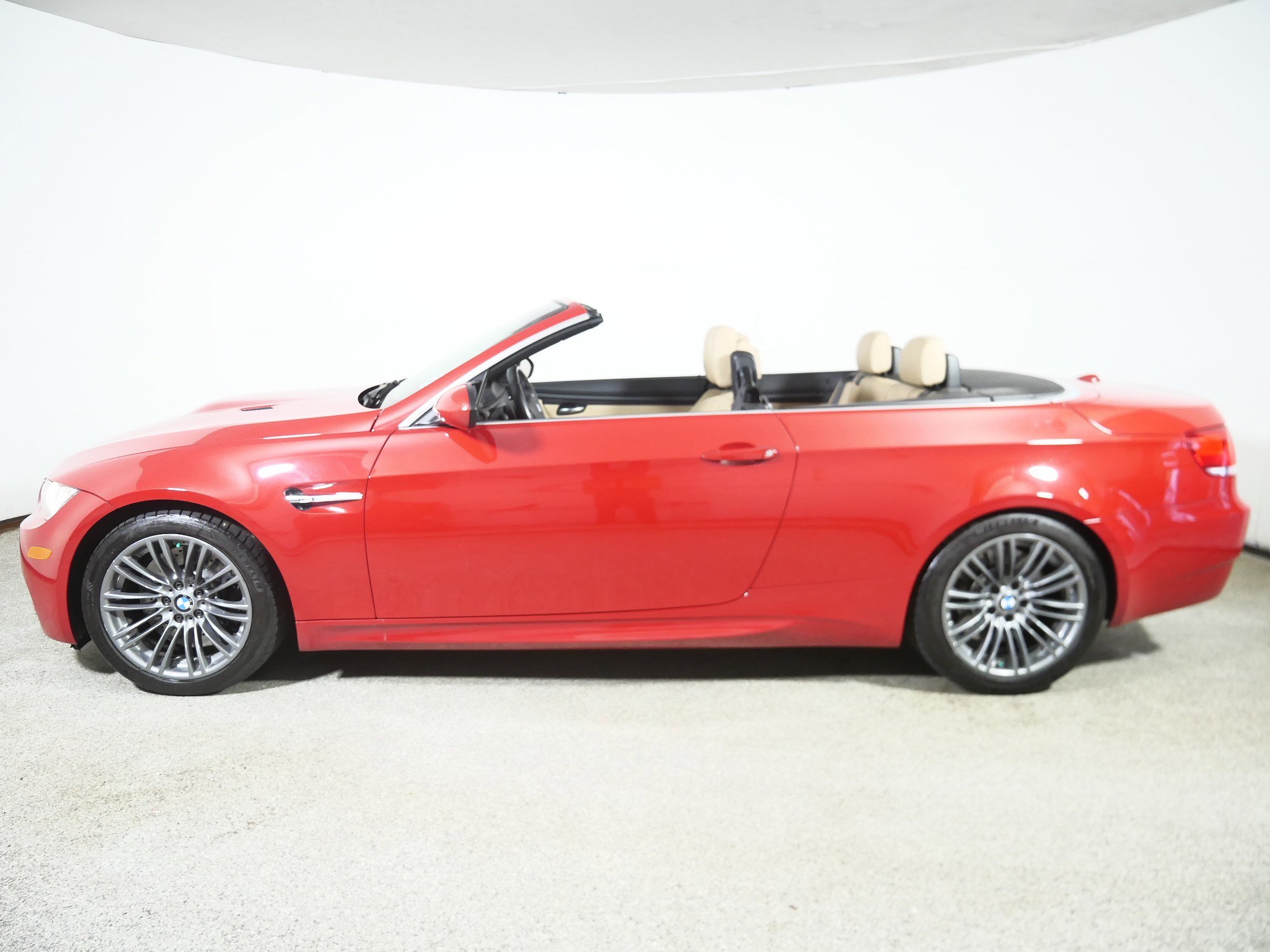 Used 2009 BMW M3 Convertible image 4