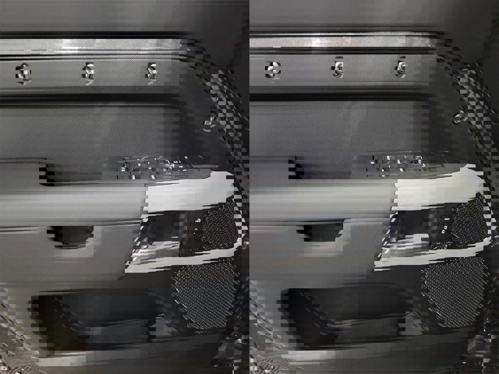 Certified 2024 Land Rover Defender 110 SE image 14