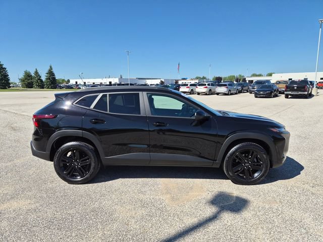 Used 2025 Chevrolet Trax ACTIV w/ Driver Confidence Package FWD image 4