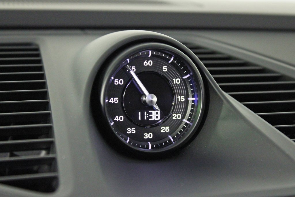 Used 2025 Porsche Macan Electric image 26