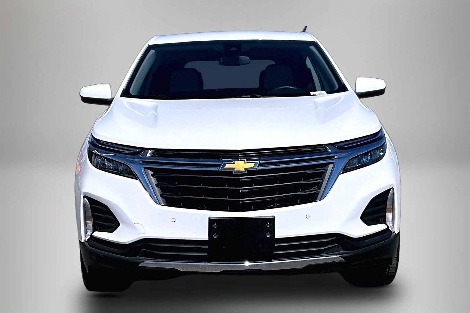 Used 2024 Chevrolet Equinox LT AWD/4WD image 2