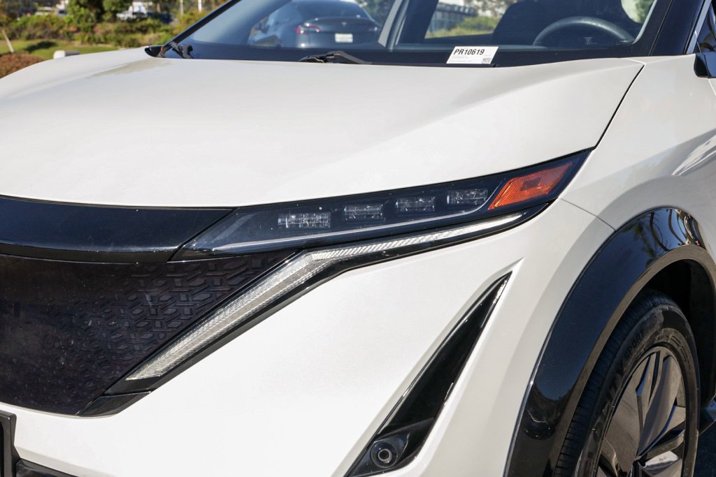 Used 2024 Nissan Ariya FWD image 11