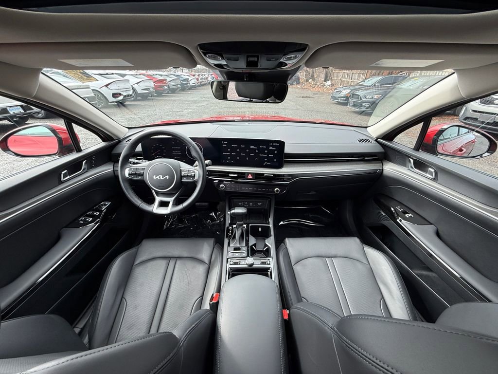 Used 2025 Kia K5 EX image 25