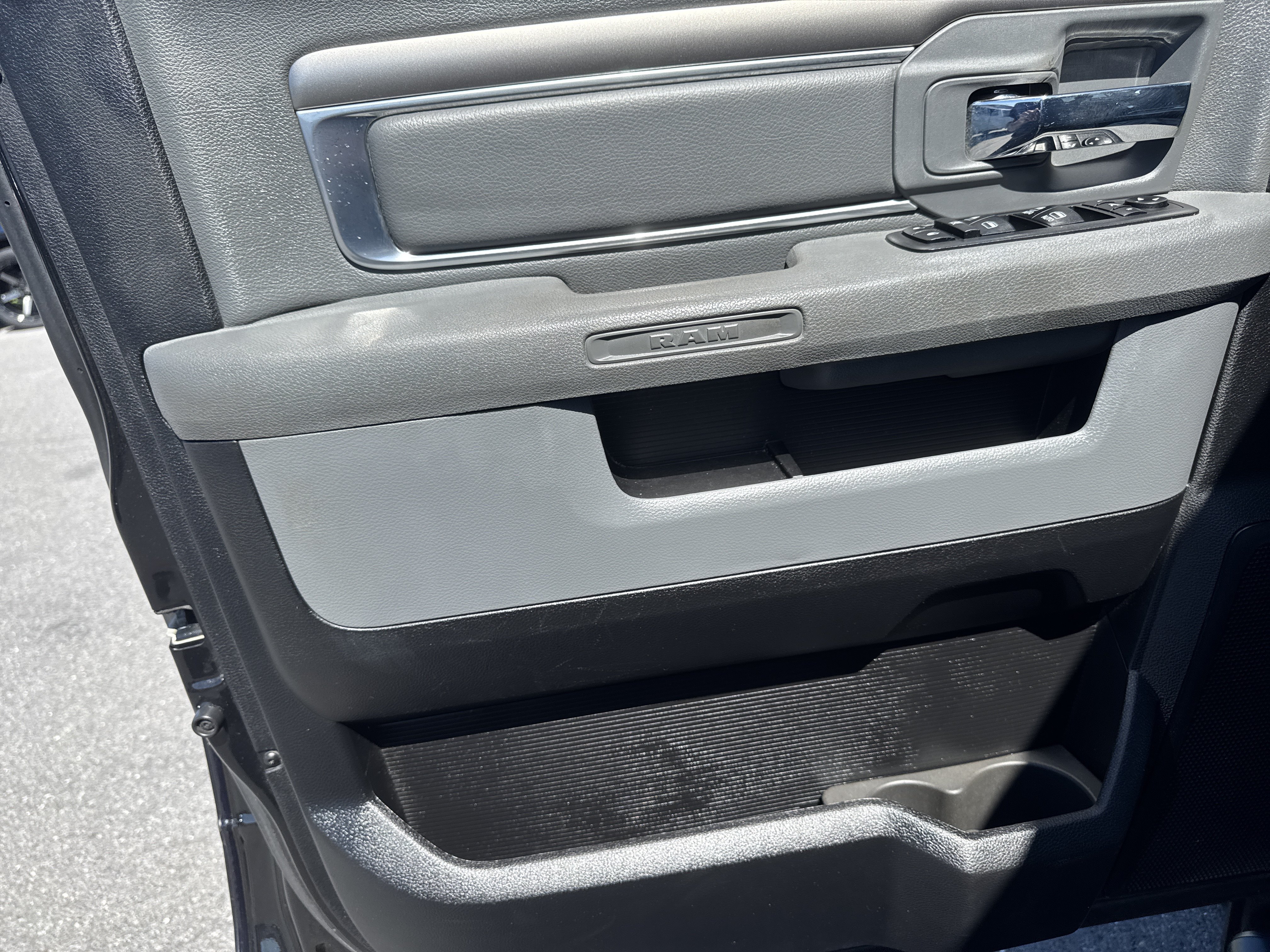 Used 2018 RAM 2500 Big Horn w/ Harvest Edition AWD/4WD image 10