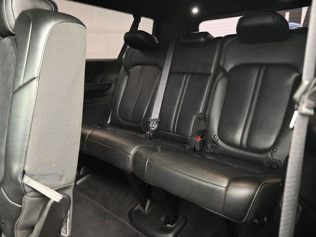 Used 2023 Jeep Wagoneer L Series II image 10