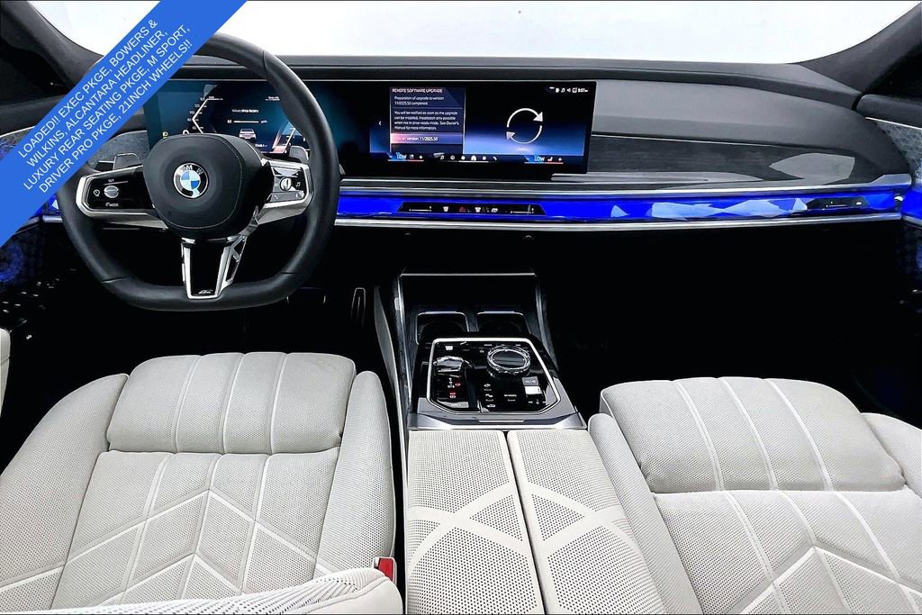 Used 2025 BMW 760i xDrive AWD/4WD image 19