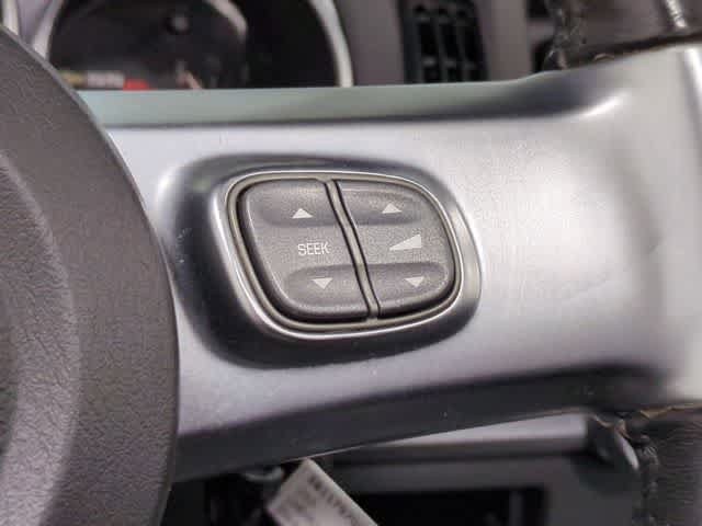 Used 2005 Chevrolet SSR w/ Preferred Equipment Group RWD image 22