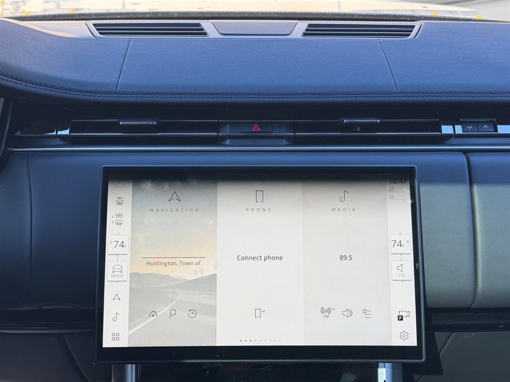 Used 2024 Land Rover Range Rover Long Wheelbase SE image 14