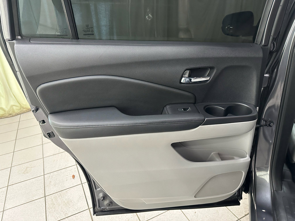 Used 2017 Honda Pilot EX-L image 37