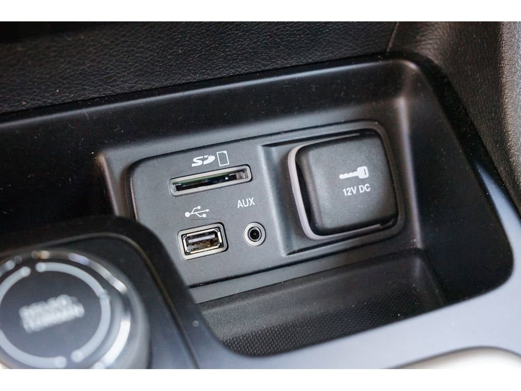 Used 2017 Jeep Cherokee Latitude image 30