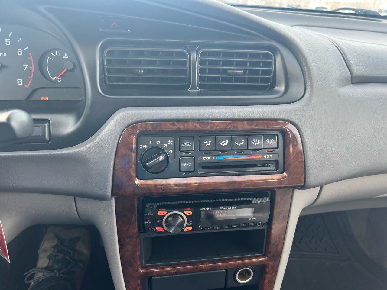 Used 2001 Nissan Altima GXE image 18