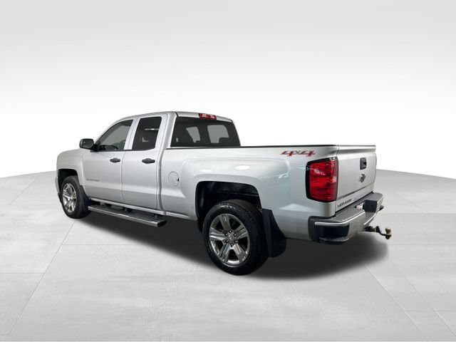 Used 2016 Chevrolet Silverado 1500 Custom w/ Custom Convenience Package AWD/4WD image 4