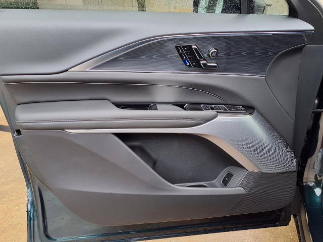 New 2026 Cadillac Lyriq Signature Luxury w/ LPO, Floor Liner Package RWD image 15