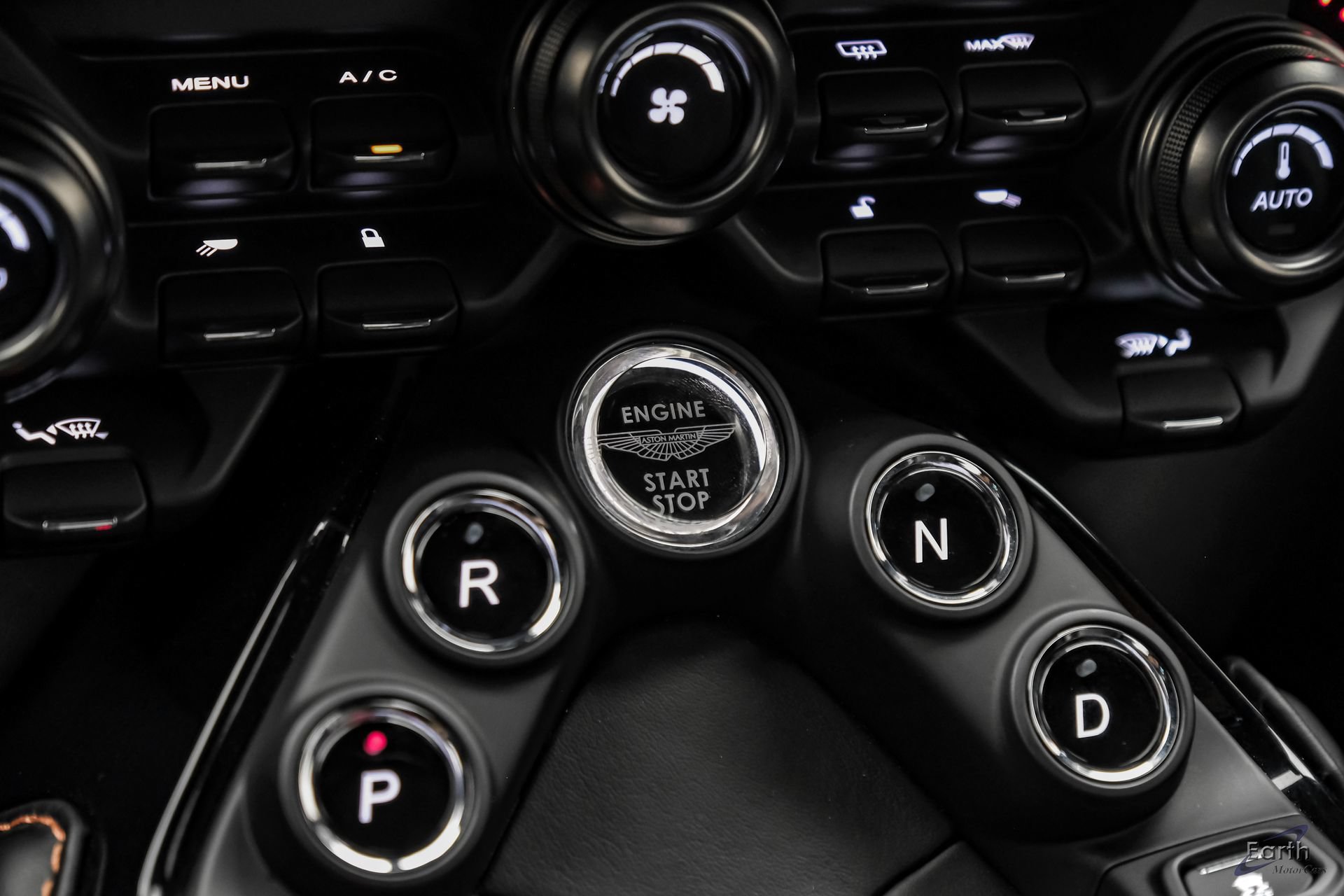 Used 2020 Aston Martin V8 Vantage Coupe RWD image 69