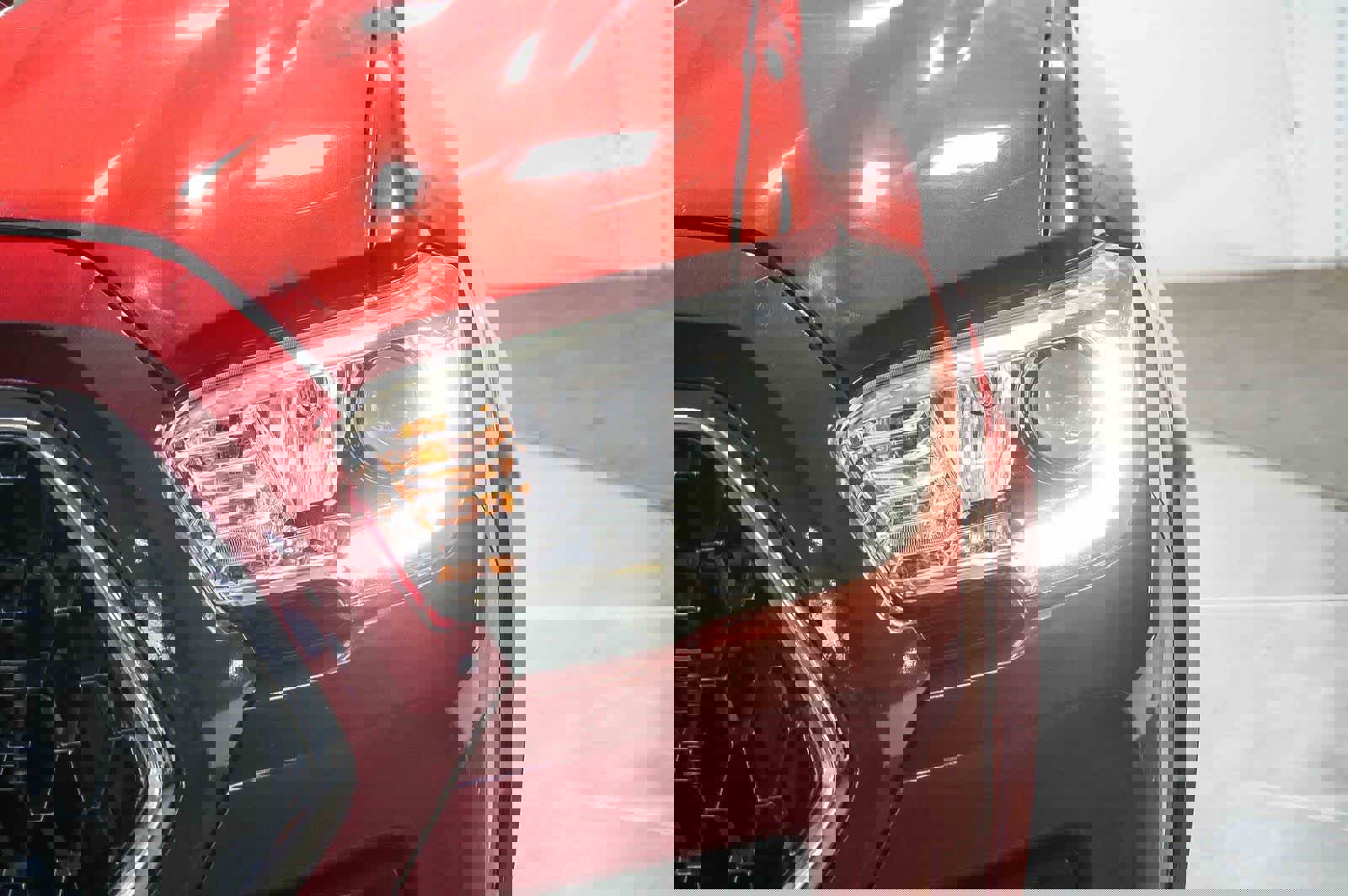 Certified 2019 Toyota Tacoma TRD Sport w/ Technology Package image 5