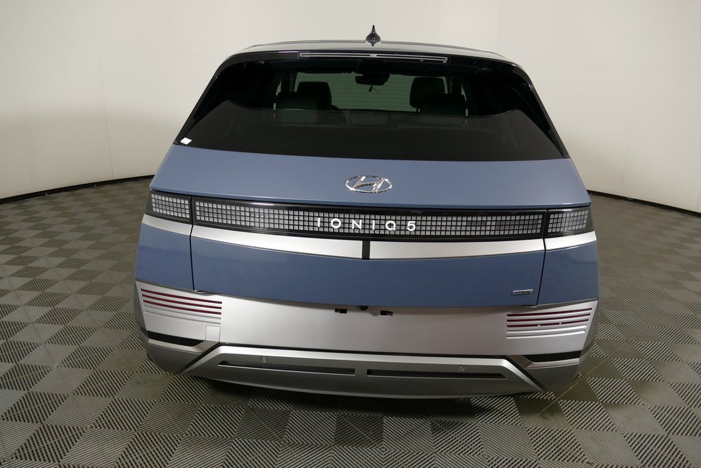 Used 2022 Hyundai Ioniq 5 Limited w/ Cargo Package image 4
