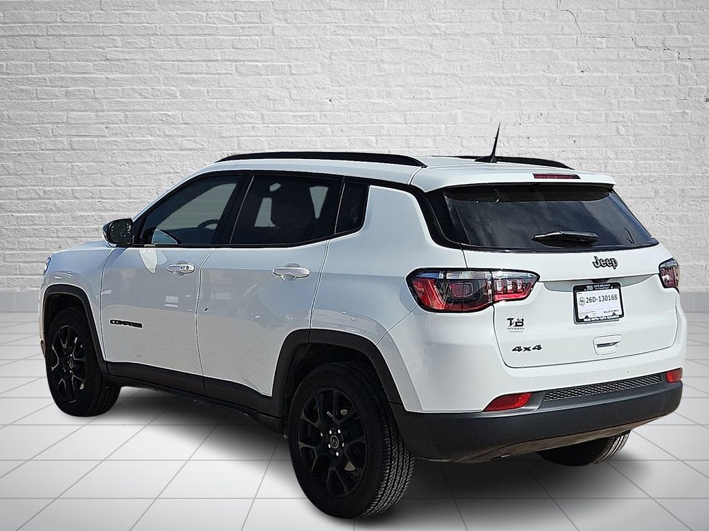 Used 2026 Jeep Compass Latitude w/ Quick Order Package 29K AWD/4WD image 3